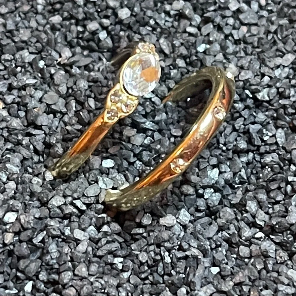 Gold Tone‎ & Rhinestones Band Ring Set Size 6.5